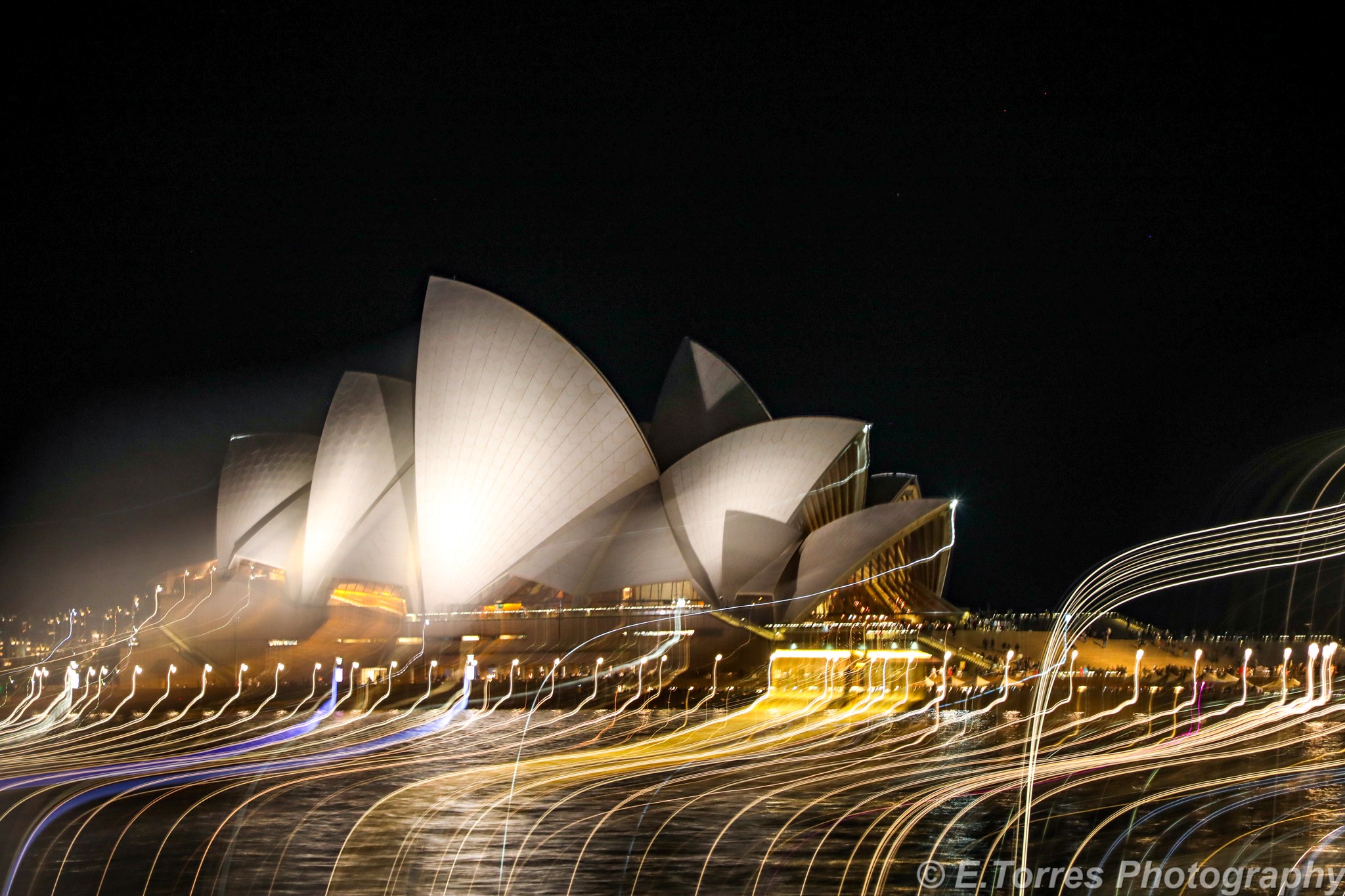 opera house flight trails