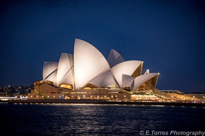 opra house early evening